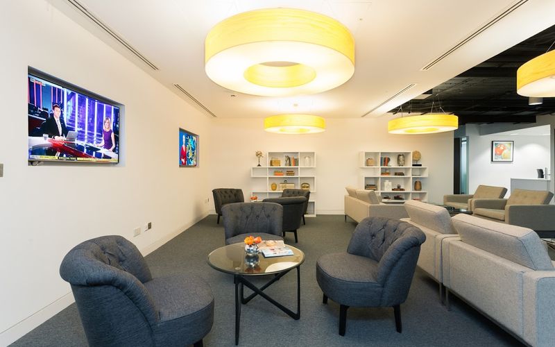 1 Knightsbridge Green, London Image 3