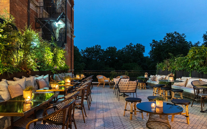 64 Knightsbridge, Greater London Image 9