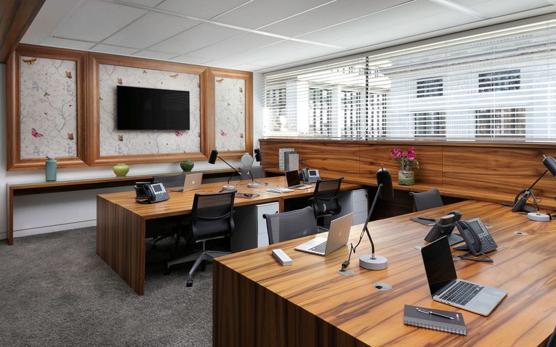 96 Kensington High Street, Greater London Image 8