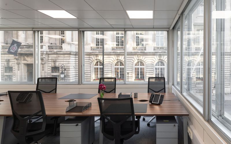 22A St James's Square, London Image 7