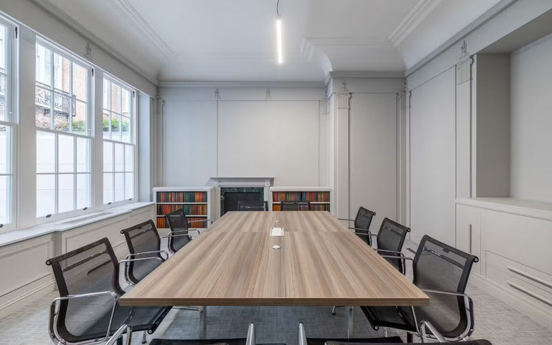 58 Grosvenor Street, London Image 1