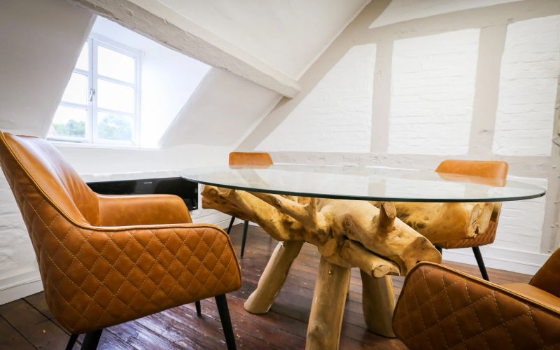 48 High Street, Warwickshire Image 2