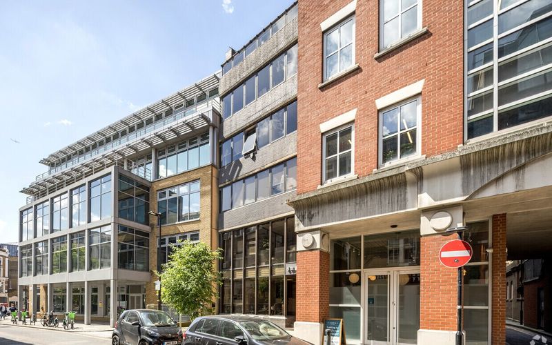 5 St Johns Lane, London Image 10