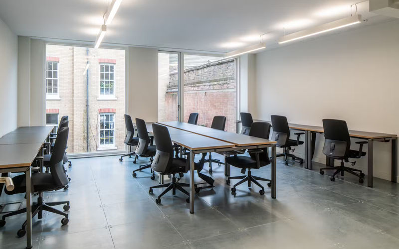 20-30 Whitechapel Road, Whitechapel Image 1