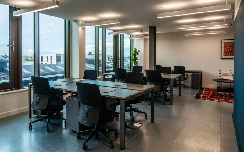 20-30 Whitechapel Road, Whitechapel Image 10