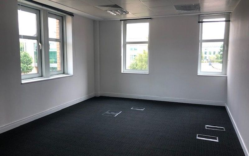 5300 Lakeside, Cheadle Image 2