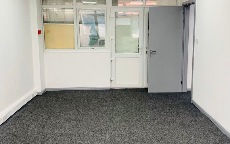 Amberley Way, Hounslow Image 12