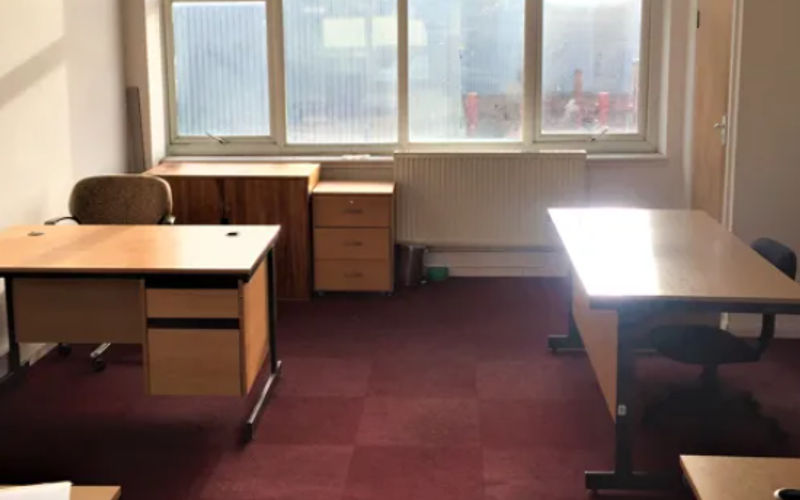 Amberley Way, Hounslow Image 4