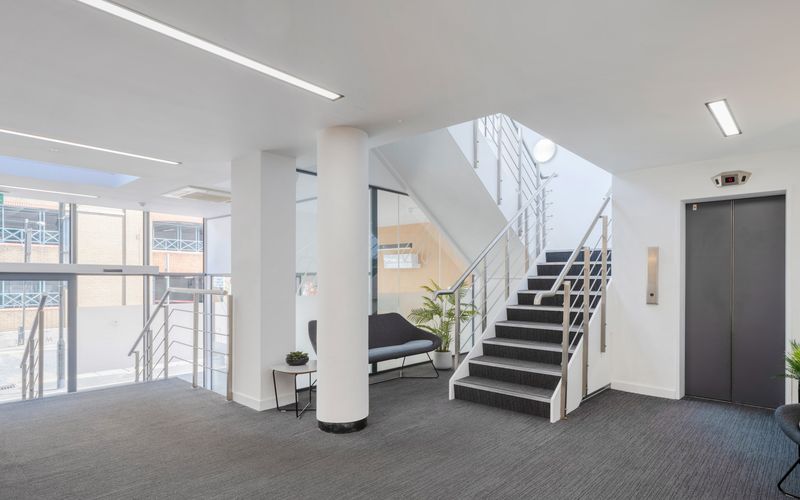 28 Baddow Road, Great Baddow Image 8