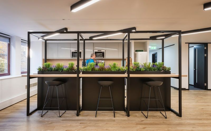 9 Hills Road, Cambridge Image 13