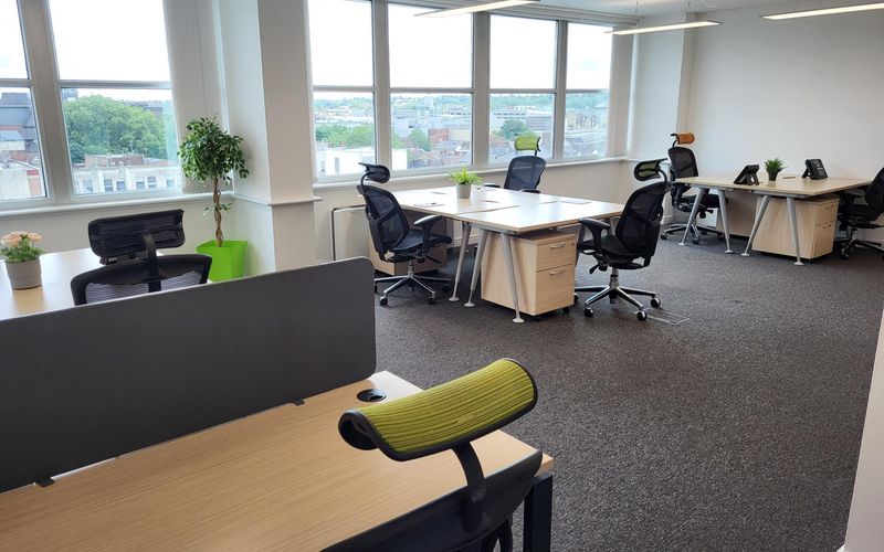 2 Queens Walk, Berkshire Image 11