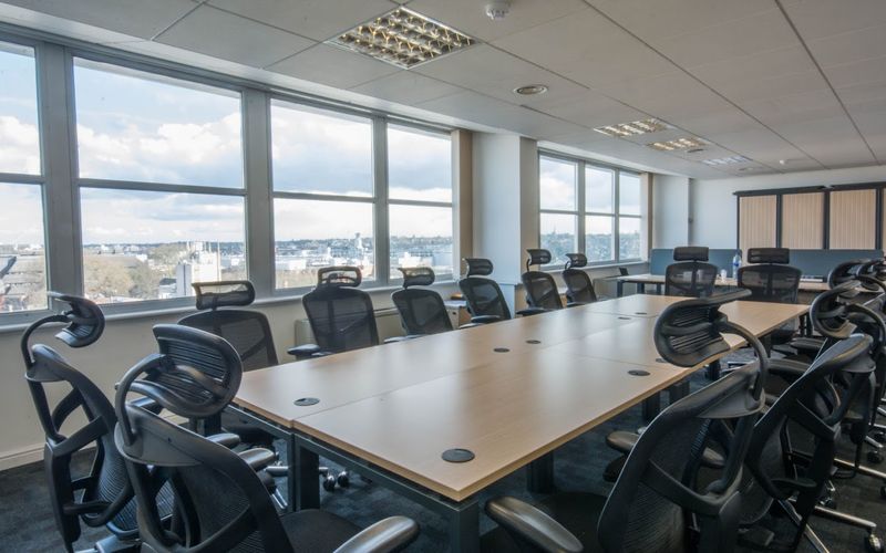 2 Queens Walk, Berkshire Image 14