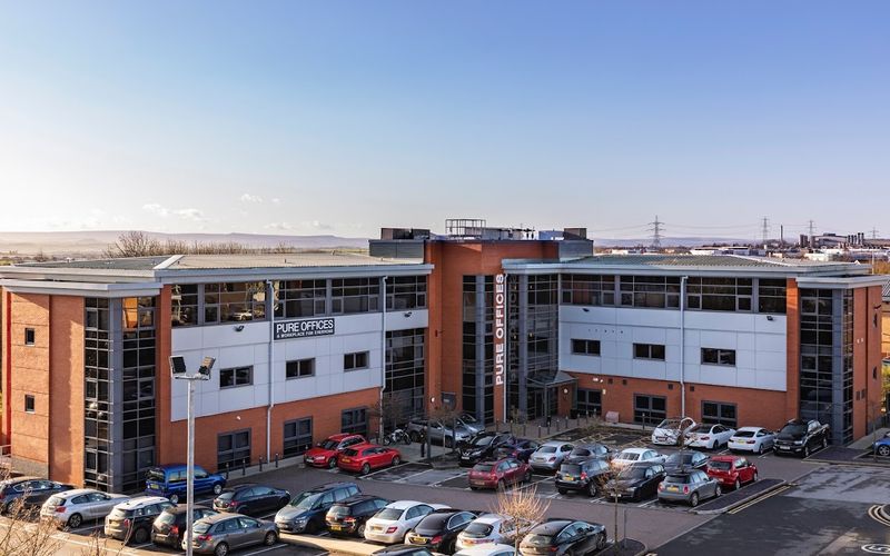 2 Turnberry Park Road, Morley Image 13