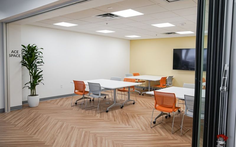 300 S 4th St, Las Vegas Image 8