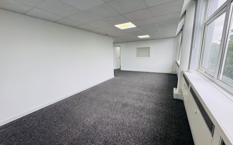 60 North Circular Road, Park Royal Image 41