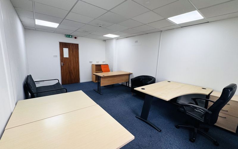 60 North Circular Road, Park Royal Image 19