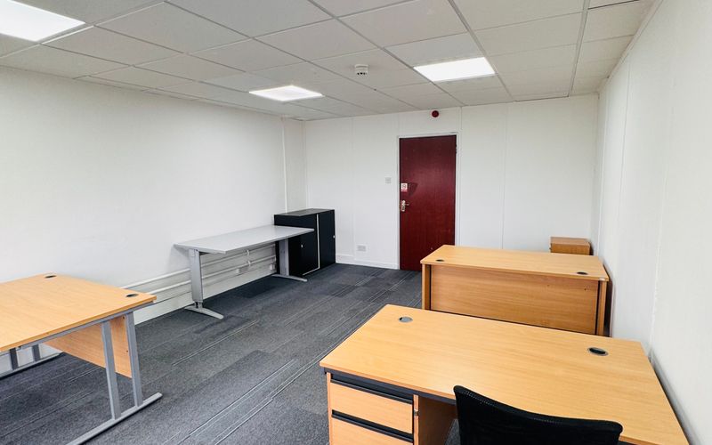 60 North Circular Road, Park Royal Image 37