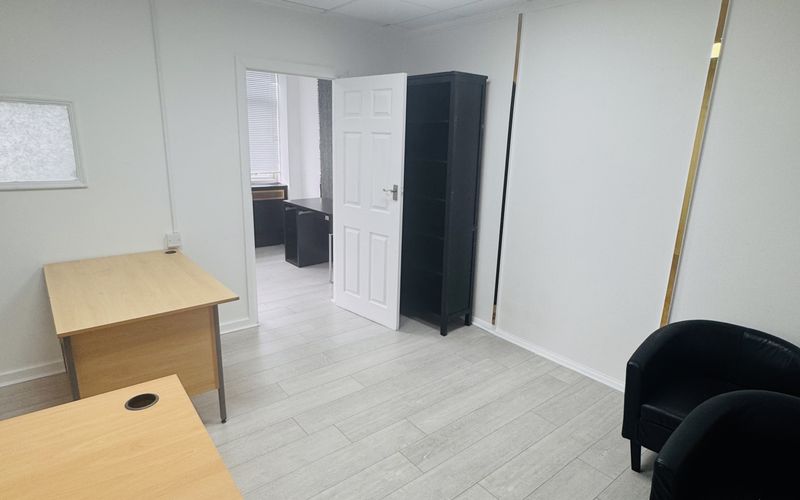 60 North Circular Road, Park Royal Image 21