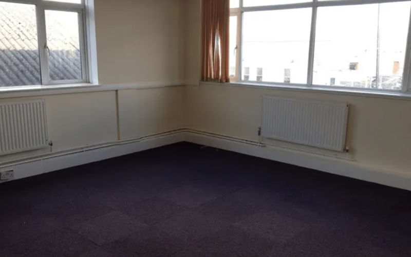 6 Chase Road, Park Royal Image 3