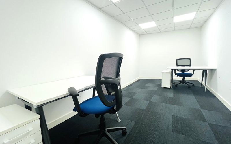 Addison Bridge Place, Kensington Image 8