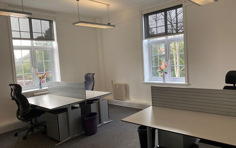 Bull Hill, Leatherhead Surrey Image 5