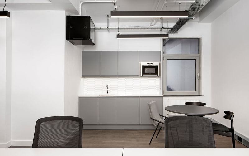 35-36 Eagle Street, London Image 4