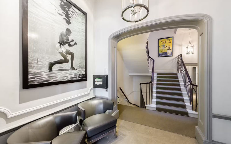 18 Cavendish Square, Marylebone Image 1