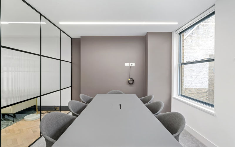 49 Albemarle Street, Greater London Image 2