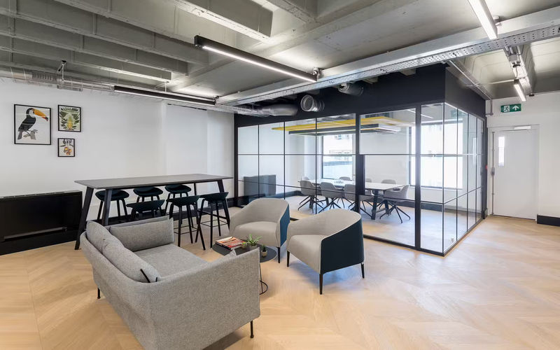 43 Eagle Street, Greater London Image 9