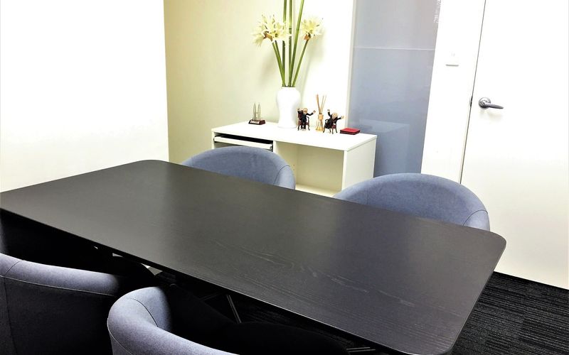 16 Mcdougall Street, Milton Image 2