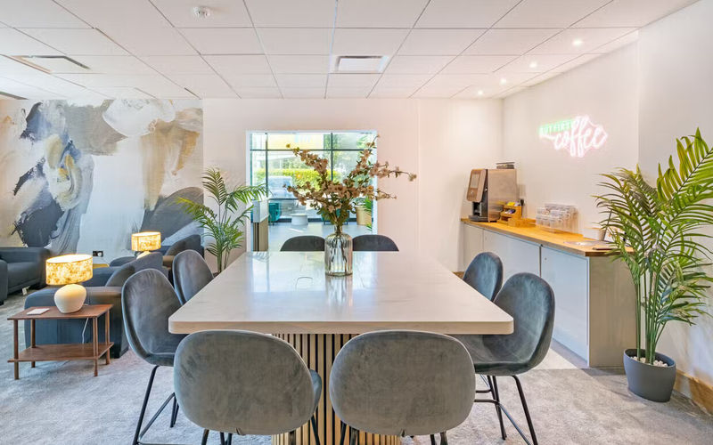 Ring Road, Leeds Image 5