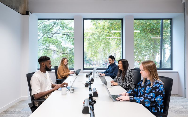 2 Whitechapel Road, Greater London Image 10