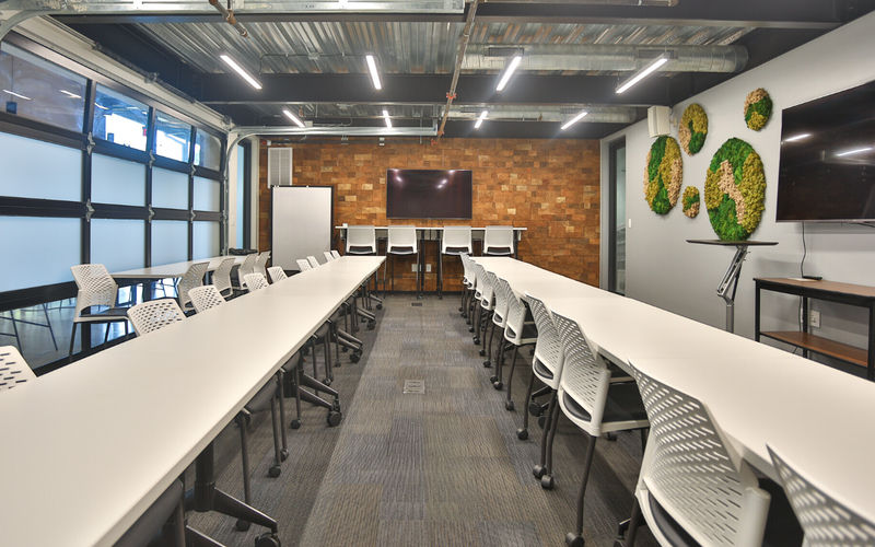 141 Traction St, Greenville Image 7