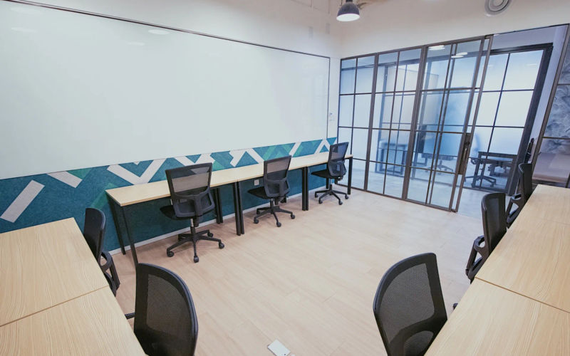 42 Wong Chuk Hang Road, Wong Chuk Hang Image 4