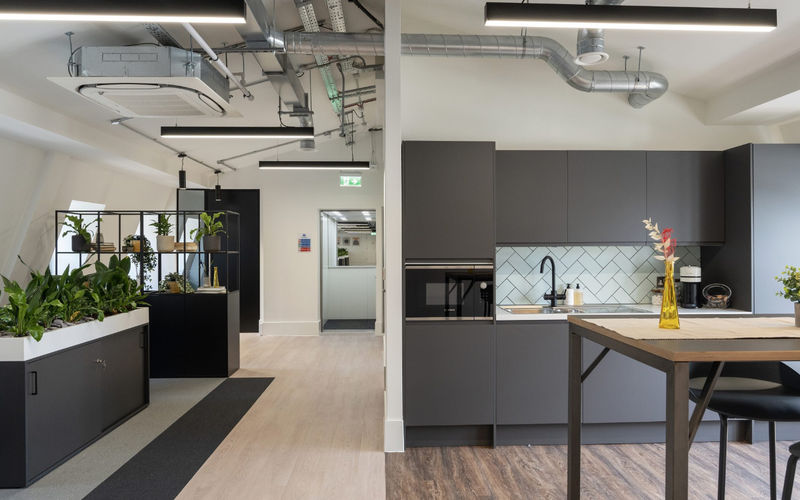 107 Gray’s Inn Road, Greater London Image 1