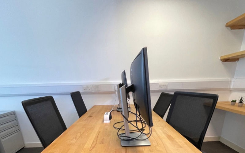 64-66 Wingate Square, London Image 3