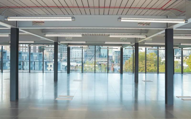 2 Whitechapel Road, Greater London Image 1