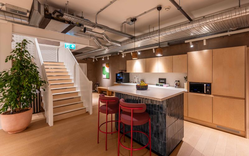 31/34 Alfred Place, Greater London Image 1