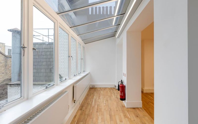 16 Kingly Street, Soho Image 4