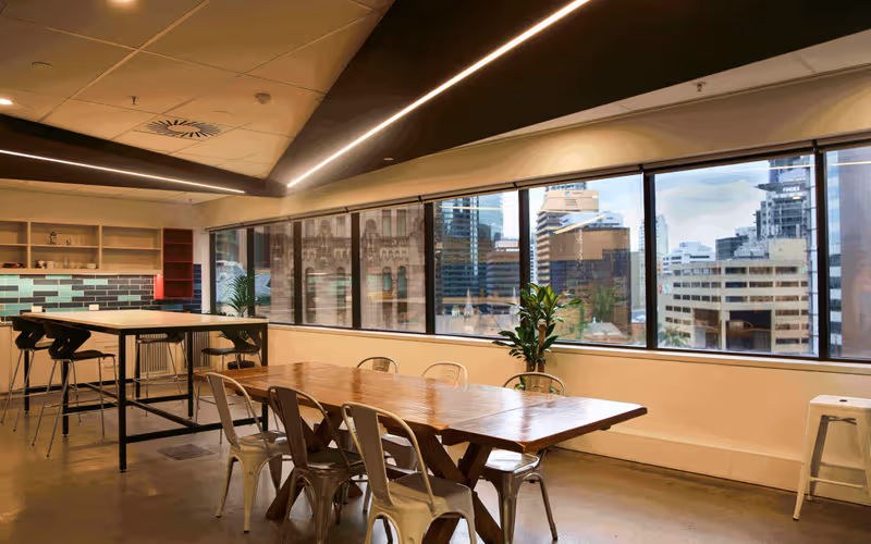 300 Queen Street, Brisbane City image 1