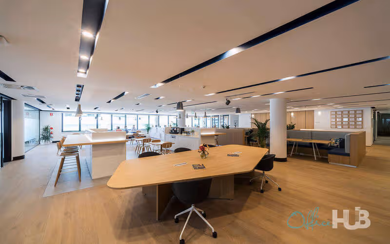 15 Moore Street, Canberra image 1