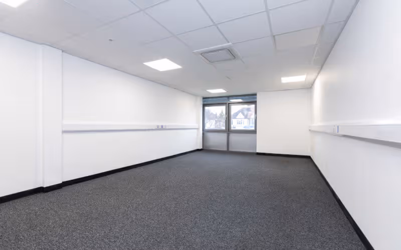 160 Bromley Road, Catford image 1