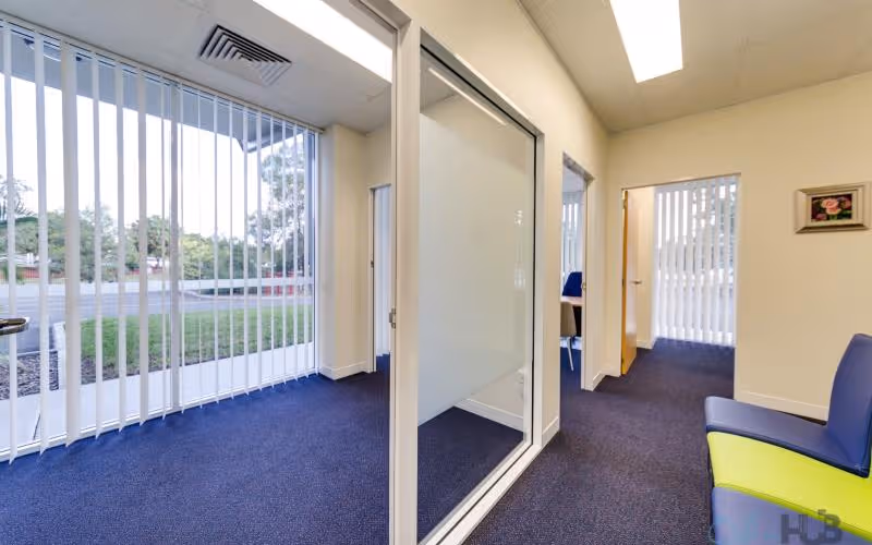 66 Perrin Drive, Underwood, 2 DESKS 66 Perrin Drive, Underwood image 1