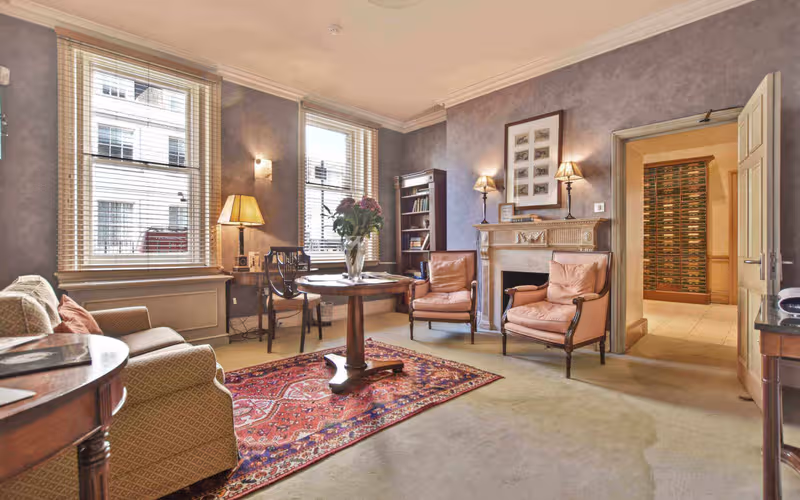 42 Berkeley Square, Greater London image 1
