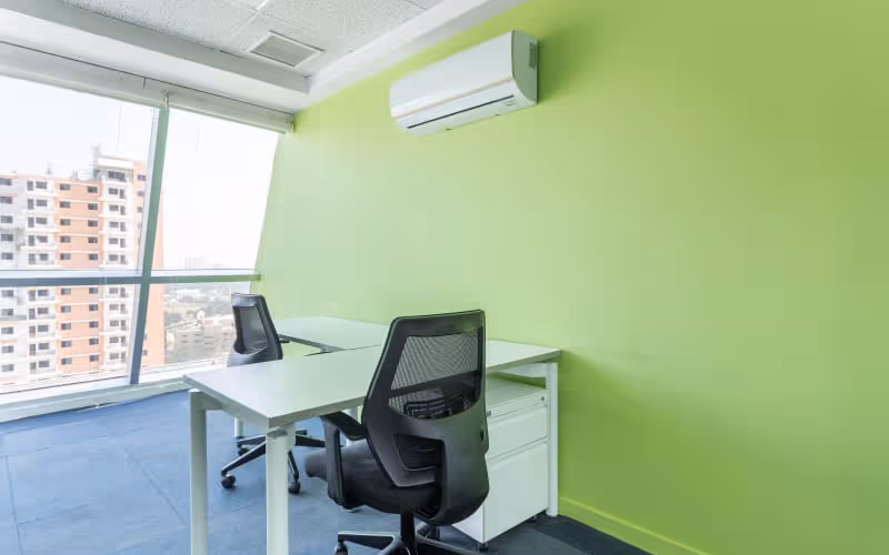 Ii Chundrigar Road, Karachi, 50 DESKS Ii Chundrigar Road, Karachi image 1