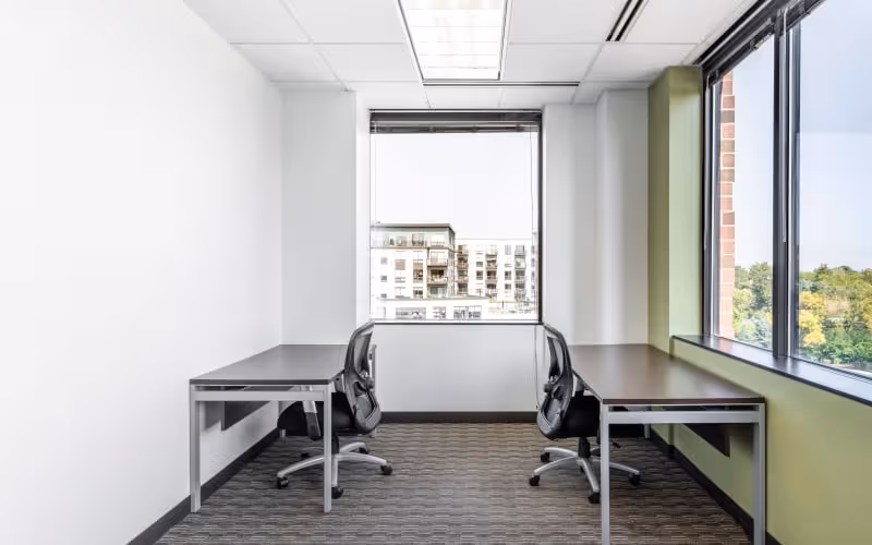 5201 Eden Ave, Edina, 50 DESKS 5201 Eden Ave, Edina image 1