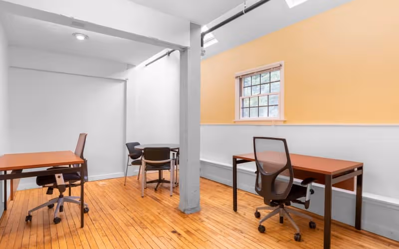 196 West Ashland Street, Doylestown, 50 DESKS 196 West Ashland Street, Doylestown image 1