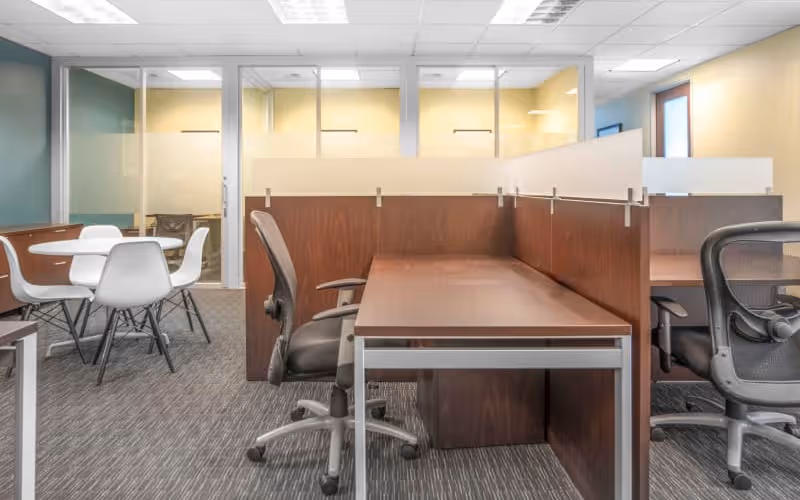 650 Ne Holladay St, Portland, 50 DESKS 650 Ne Holladay St, Portland image 1