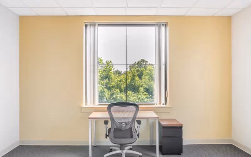 200 Prosperity Dr, Knoxville image 1