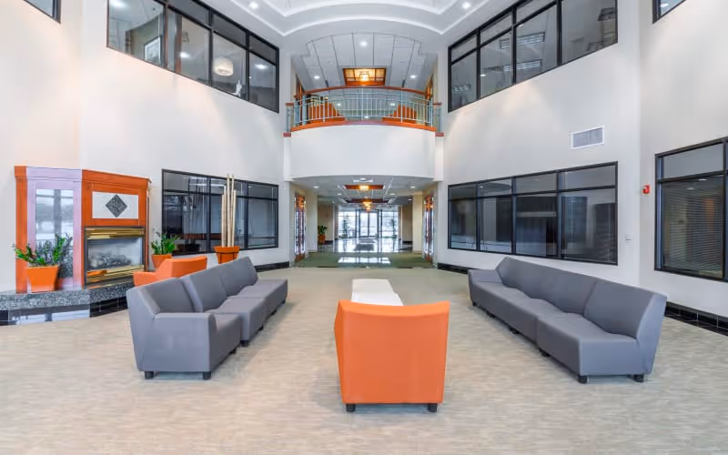 11414 W Park Pl, Milwaukee, 50 DESKS 11414 W Park Pl, Milwaukee image 1